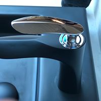 Load image into Gallery viewer, Julia Faucets